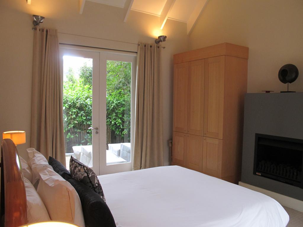 Four Rosmead Boutique Guesthouse Cape Town Exterior foto