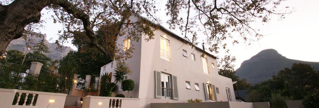 Four Rosmead Boutique Guesthouse Cape Town Exterior foto